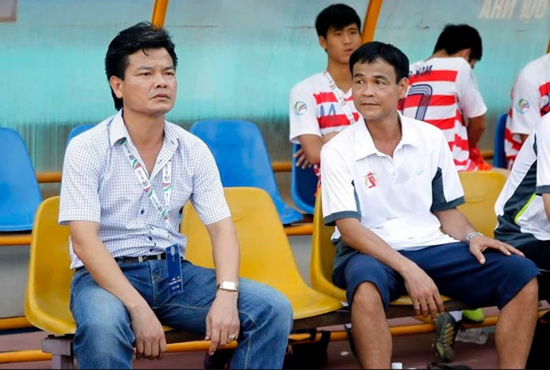 Ông bắt đầu sự nghiệp HLV ở CLB Vinakansai Ninh Bình